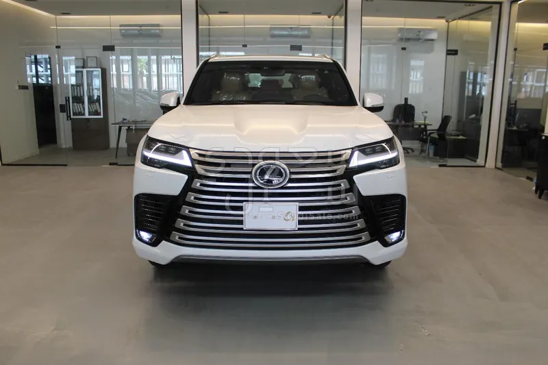 2025 Lexus LX 600