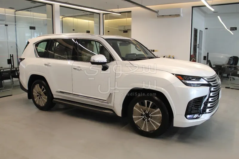 2025 Lexus LX 600