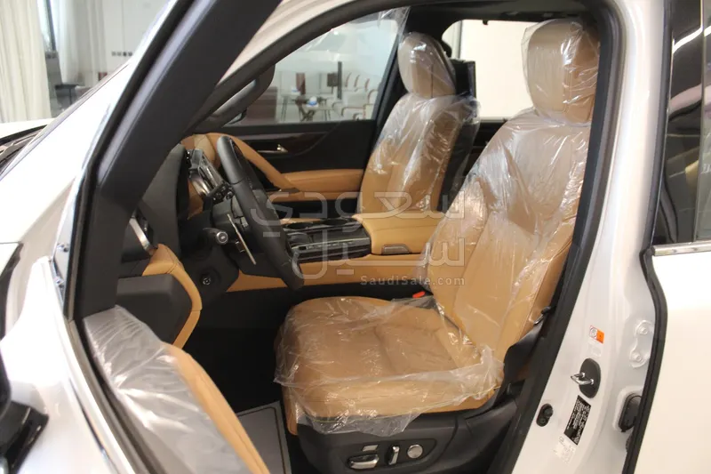 2025 Lexus LX 600