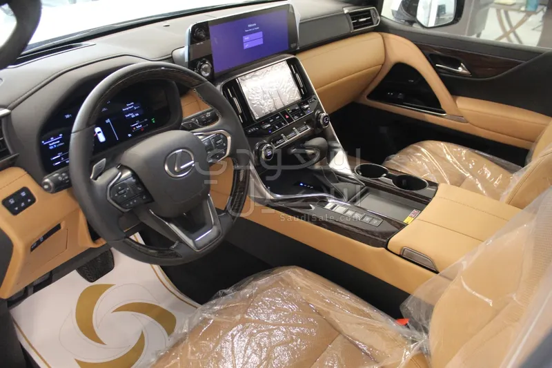 2025 Lexus LX 600
