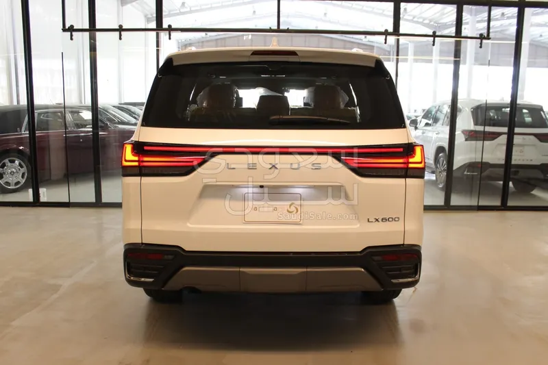 2025 Lexus LX 600