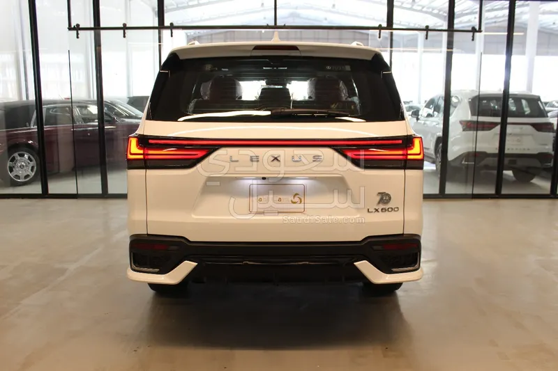 2025 Lexus LX 600 F