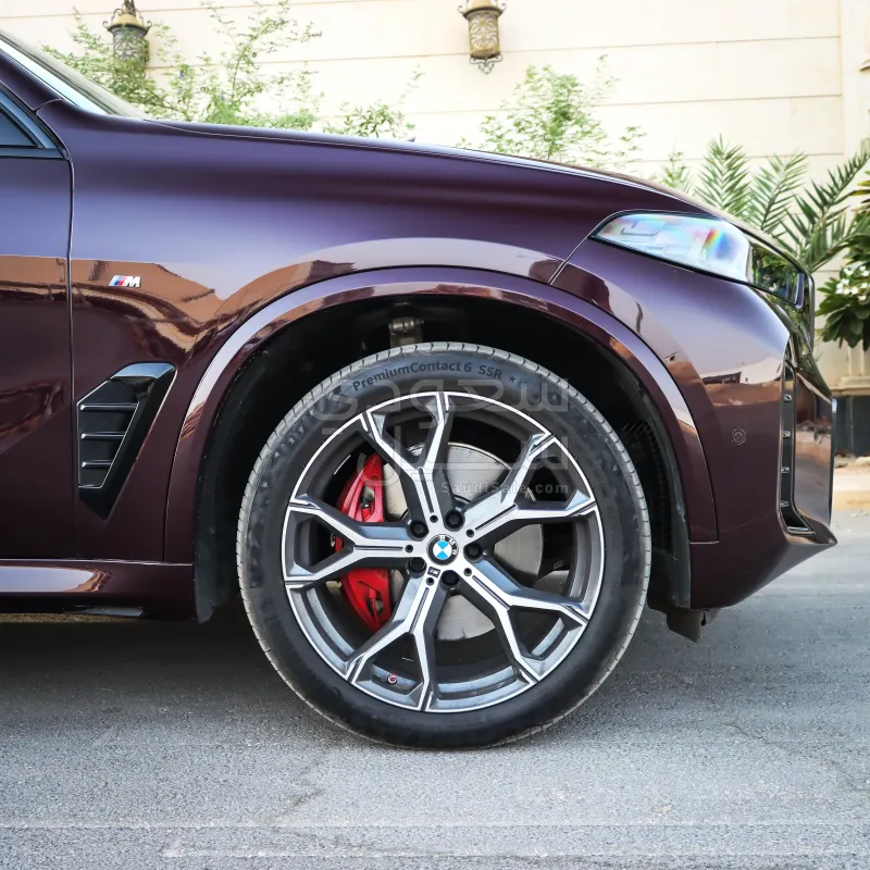 2024 BMW X Series 5 M