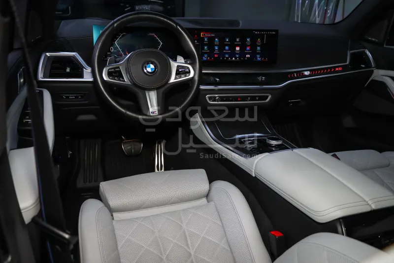 2024 BMW X Series 5 M