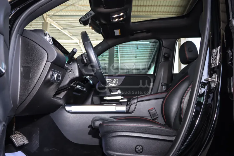 2021 Mercedes-Benz GLB 250