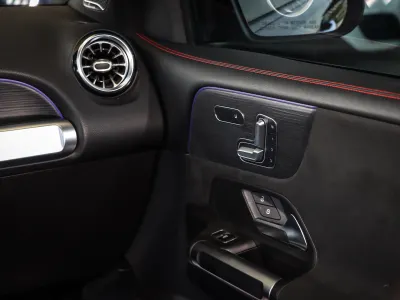 2021 Mercedes-Benz GLB 250