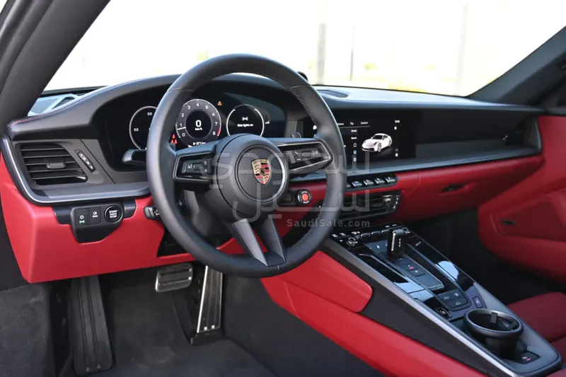 2025 Porsche 911 Carrera