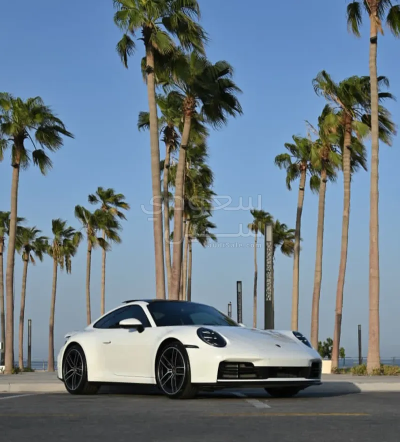 2025 Porsche 911 Carrera