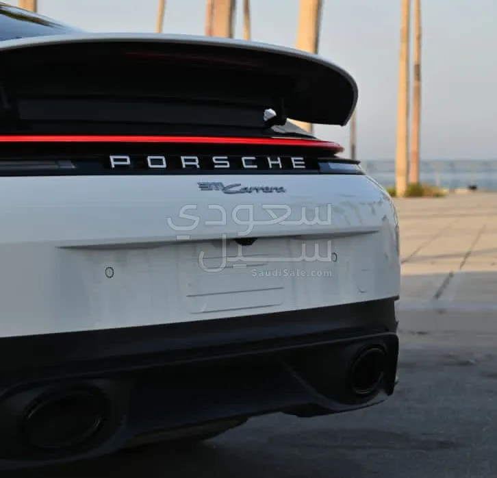 2025 Porsche 911 Carrera