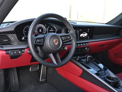 2025 Porsche 911 Carrera
