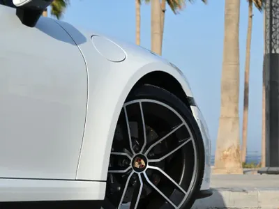 2025 Porsche 911 Carrera