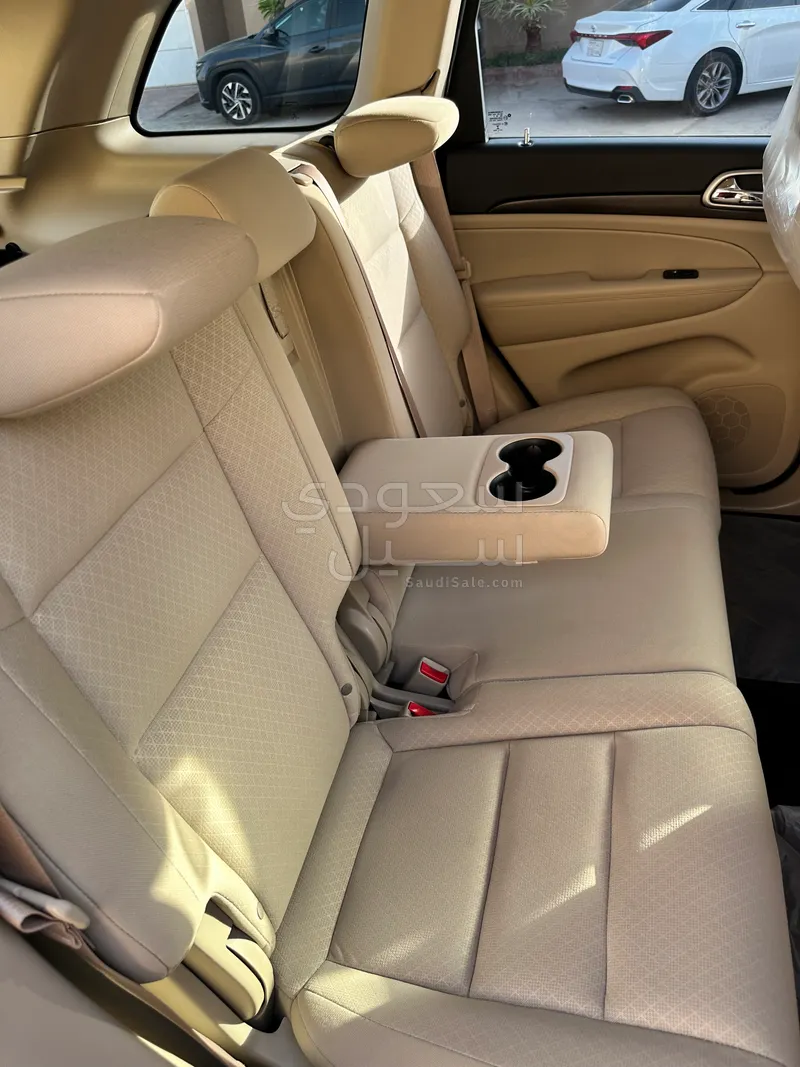 2018 Jeep Grand Cherokee Laredo