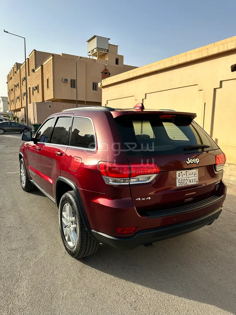 2018 Jeep Grand Cherokee Laredo