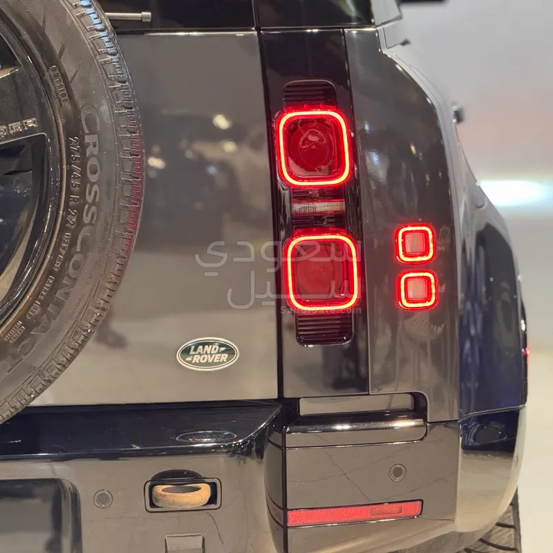 2023 Land Rover Defender X dynamic