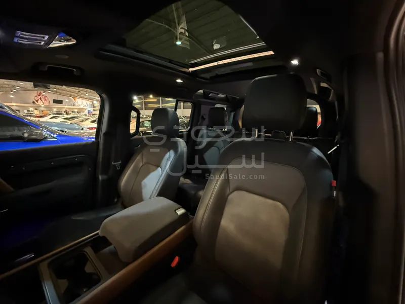 2023 Land Rover Defender X dynamic