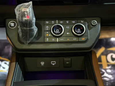 2023 Land Rover Defender X dynamic