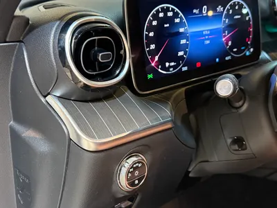 2024 Mercedes-Benz C 300