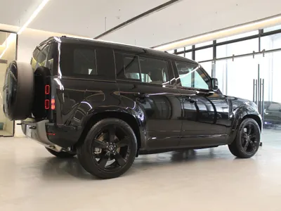 2025 Land Rover Defender 110
