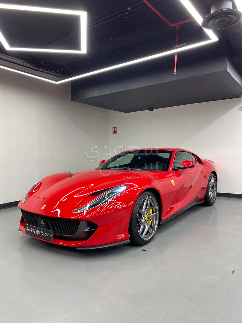 2018 فيراري 812 سوبر فاست
