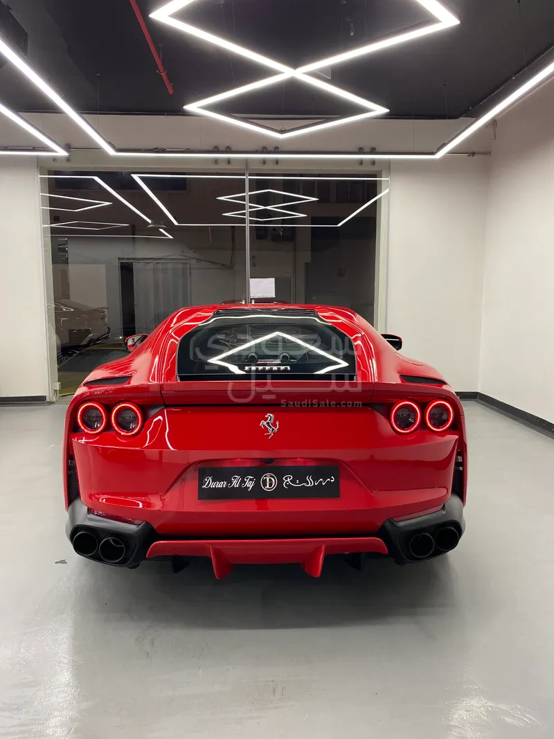 2018 فيراري 812 سوبر فاست