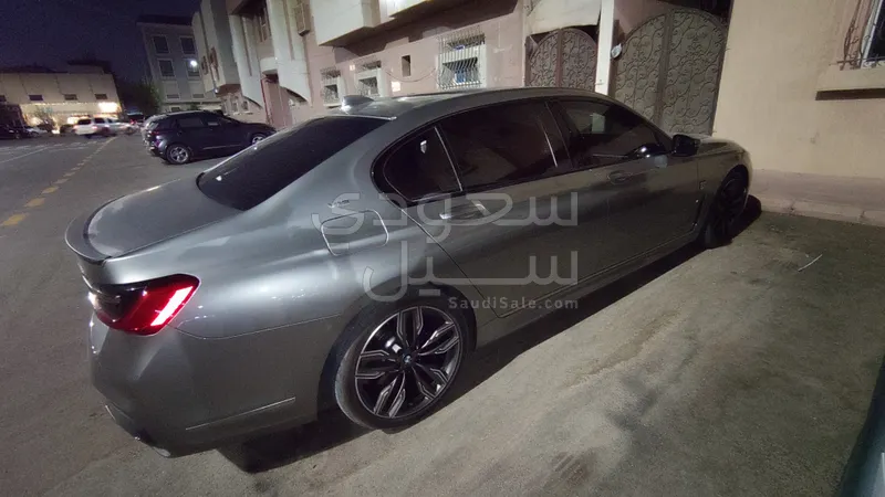 2022 BMW 7 Series 760Li M