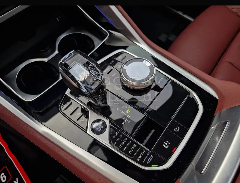 2020 BMW X Series 6 M Kit