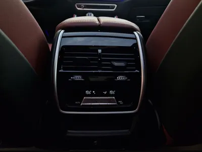 2020 BMW X Series 6 M Kit