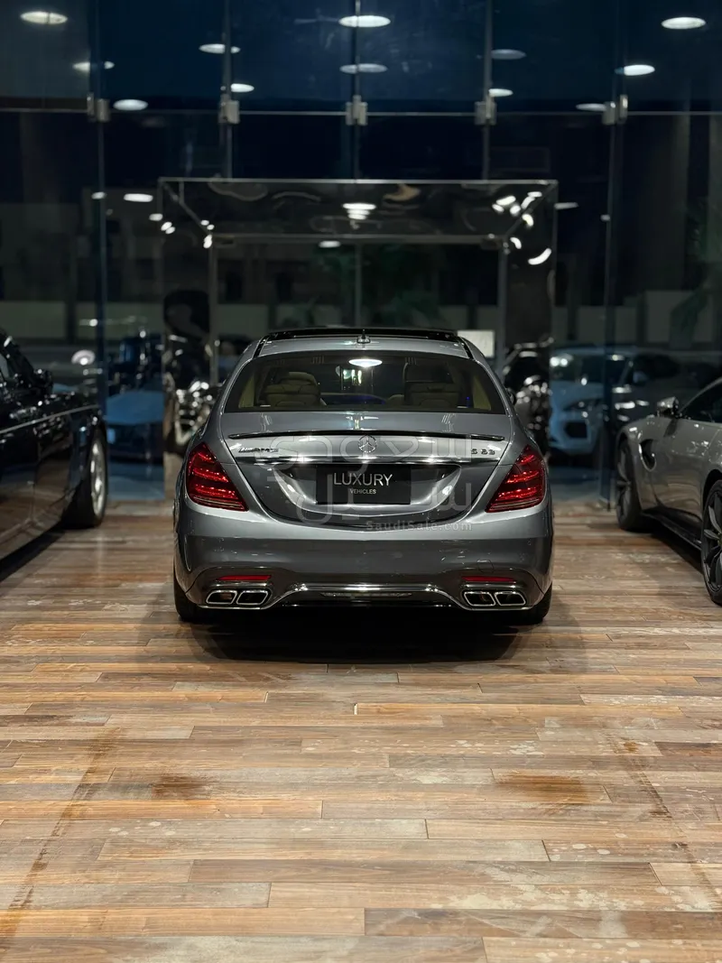 2018 Mercedes-Benz S 63 AMG