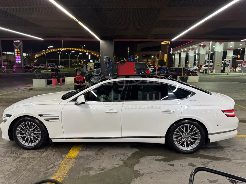 2022 Genesis G 80
