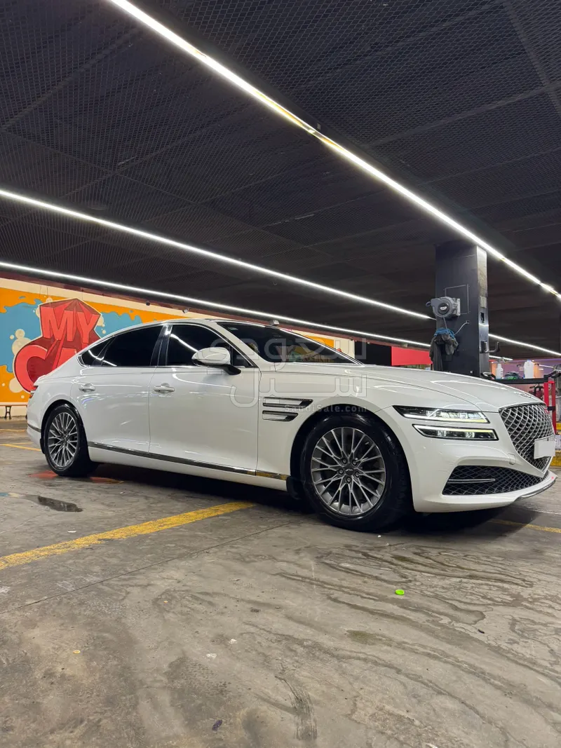 2022 Genesis G 80
