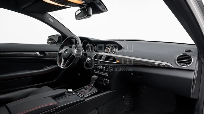 2012 Mercedes-Benz C 63 Black Seires