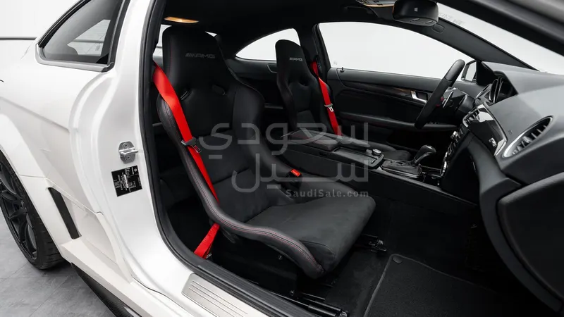 2012 Mercedes-Benz C 63 Black Seires