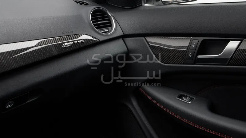 2012 Mercedes-Benz C 63 Black Seires