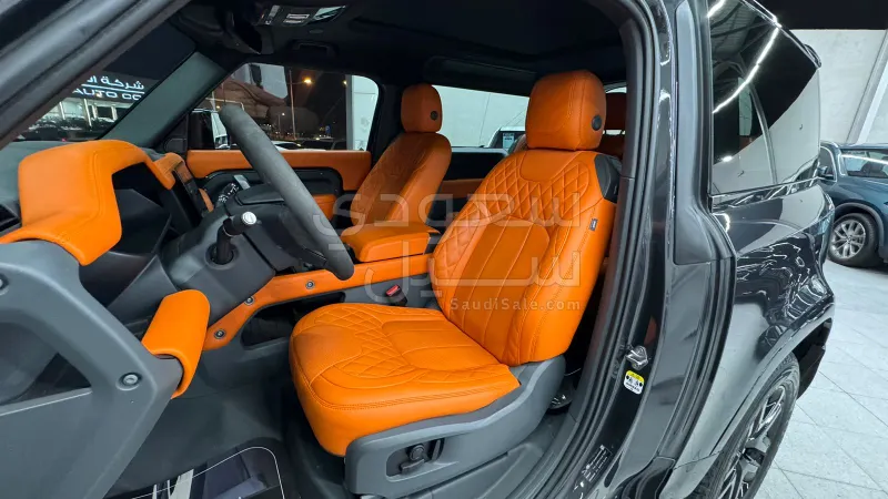 2023 Land Rover Defender X dynamic