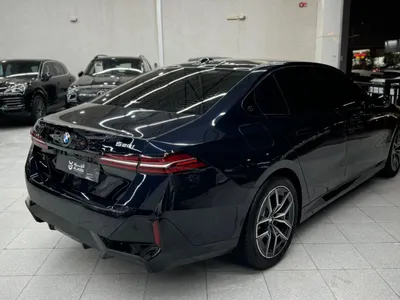 2024 بي ام دبليو الفئة الخامسة 520 أي