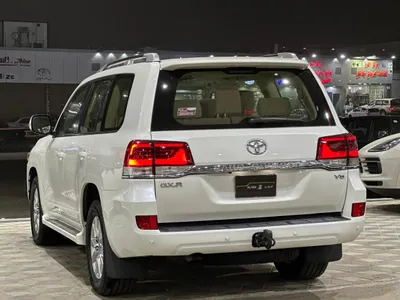 2019 Toyota Land Cruiser GXR