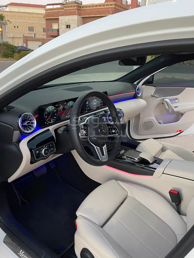 2021 Mercedes-Benz A 200