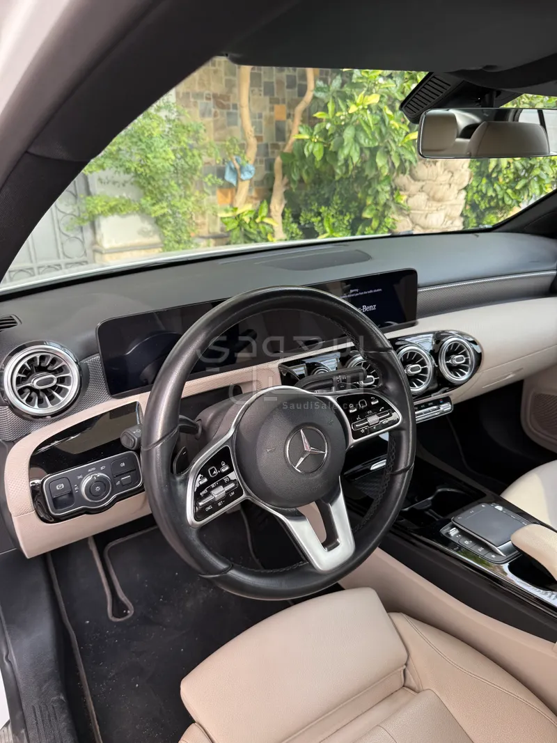 2021 Mercedes-Benz A 200