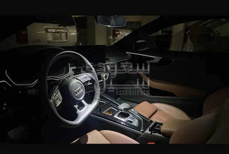 2023 اودي اي 5 40 تي اف اس اي اس لاين