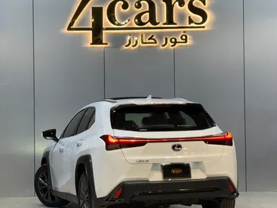 2023 لكزس يو إكس 200 اف سبورت