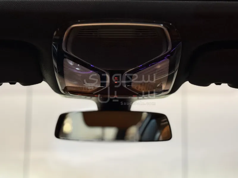 2020 بي ام دبليو الفئة السابعة 730 إل أي