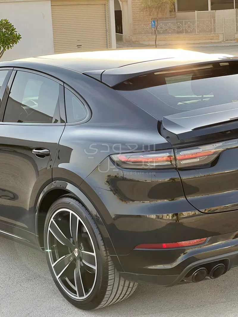 2020 Porsche Cayenne Coupe