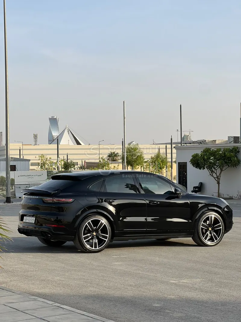 2020 Porsche Cayenne Coupe