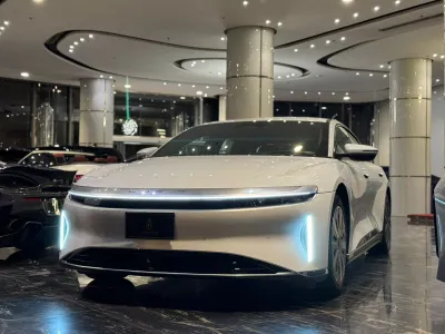 2024 لوسيد اير بيور