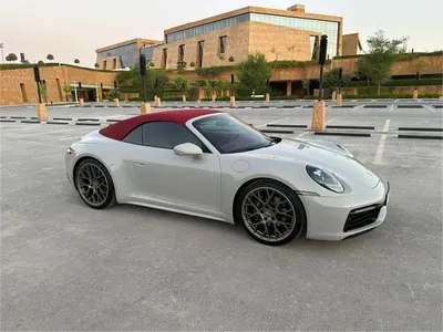2022 Porsche 911 Carrera