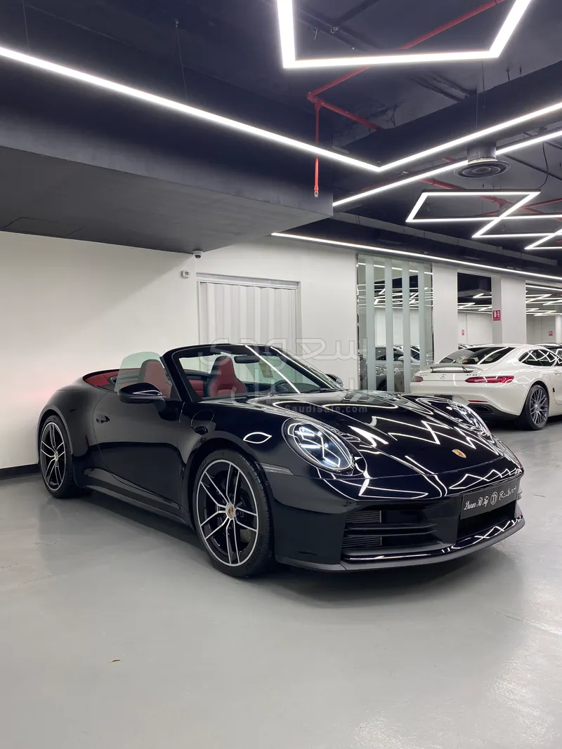 2025 بورش 911 كاريرا