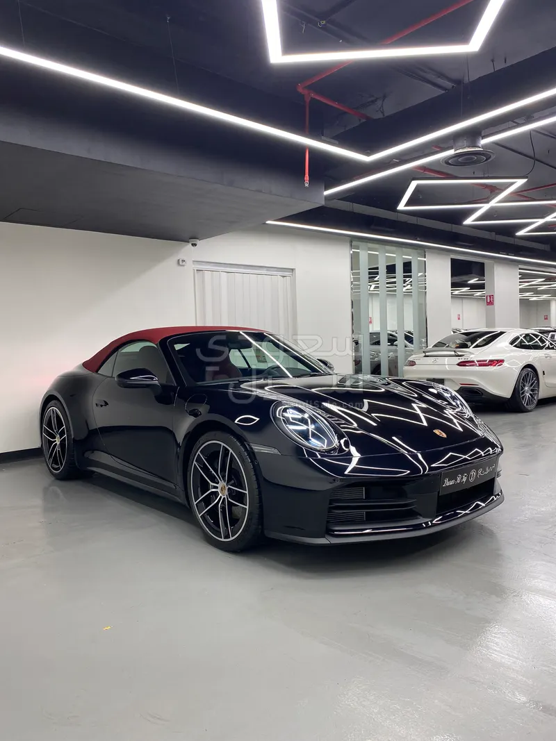 2025 بورش 911 كاريرا