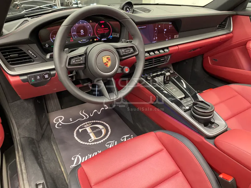 2025 بورش 911 كاريرا