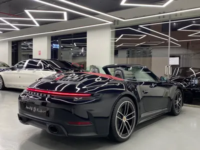 2025 بورش 911 كاريرا