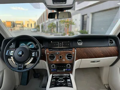 2022 Rolls-Royce Cullinan Silver Badge